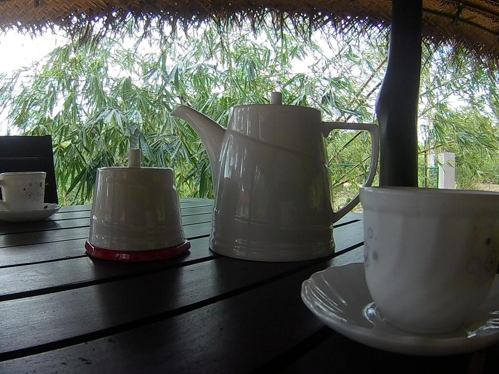 Chillenjoy Cabanas & Restaurant Tangalle Esterno foto