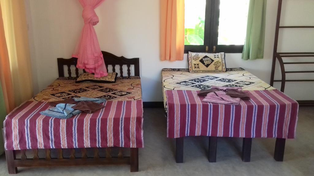 Chillenjoy Cabanas & Restaurant Tangalle Esterno foto