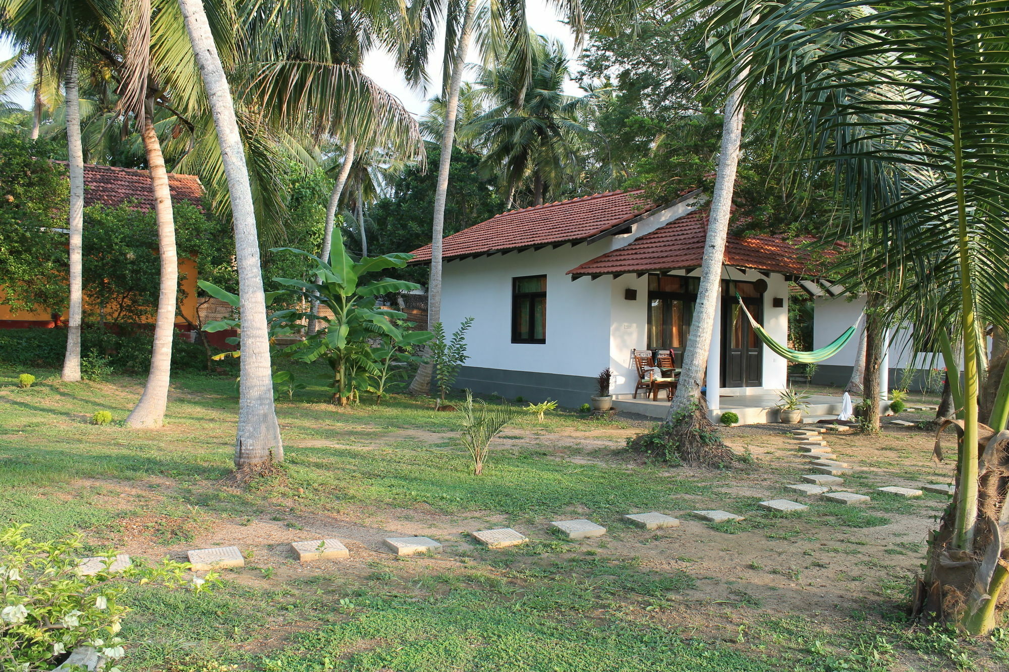 Chillenjoy Cabanas & Restaurant Tangalle Esterno foto